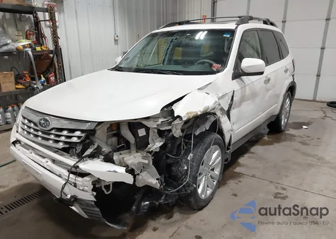 2011 Subaru Forester 2.5X Premium из США, поврежденный, VIN JF2SHBDC6BH731278